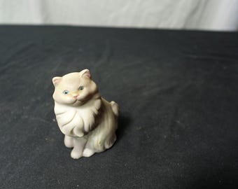 Avon 1984 Cat Figurine