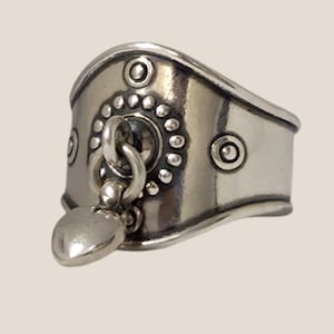 カレワラコル - Etsy 日本