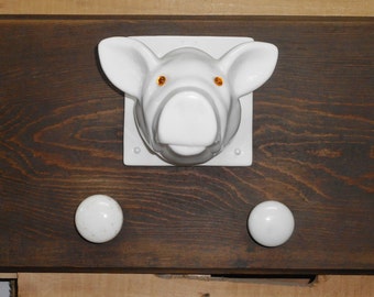 Kitchen decor rack rustic farm farmhouse apron church porcelain door knob hooks gift pig pampered chef wood knobs white primitive classic