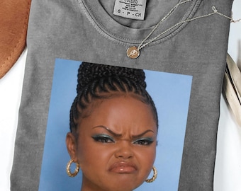 Camiseta com estampa hilária, meme de boneca atrevida, camiseta engraçada com estampa retrô de boneca, camiseta nojenta, Comfort Colors®, camiseta vintage sarcástica