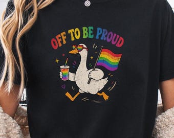 Camiseta Comfort Colors® Off To Be Proud, Camiseta Orgulho Ganso LGBT Arco-Íris, Camiseta Engraçada com Ganso, Presente para Orgulho Gay, Camiseta Lésbica LGBTQ