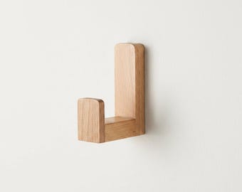 Crochet mural minimaliste en bois, porte-manteau moderne pour entrée et petits espaces, finition bois naturel