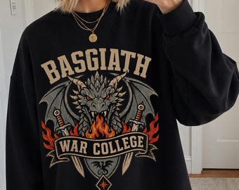 Camiseta del Colegio de Guerra Basgiath, Sudadera Fourth Wing, Camiseta Jinete de Dragón, Merchandising para lectores de Romantasy, Serie Empírea, Sudadera universitaria de fantasía