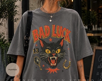 T-shirt Chat Noir Porte-Bonheur, T-shirt d'Halloween, T-shirt tendance et confortable pour femme, inspiration grunge vintage, T-shirt classique et cool des années 90 pour elle