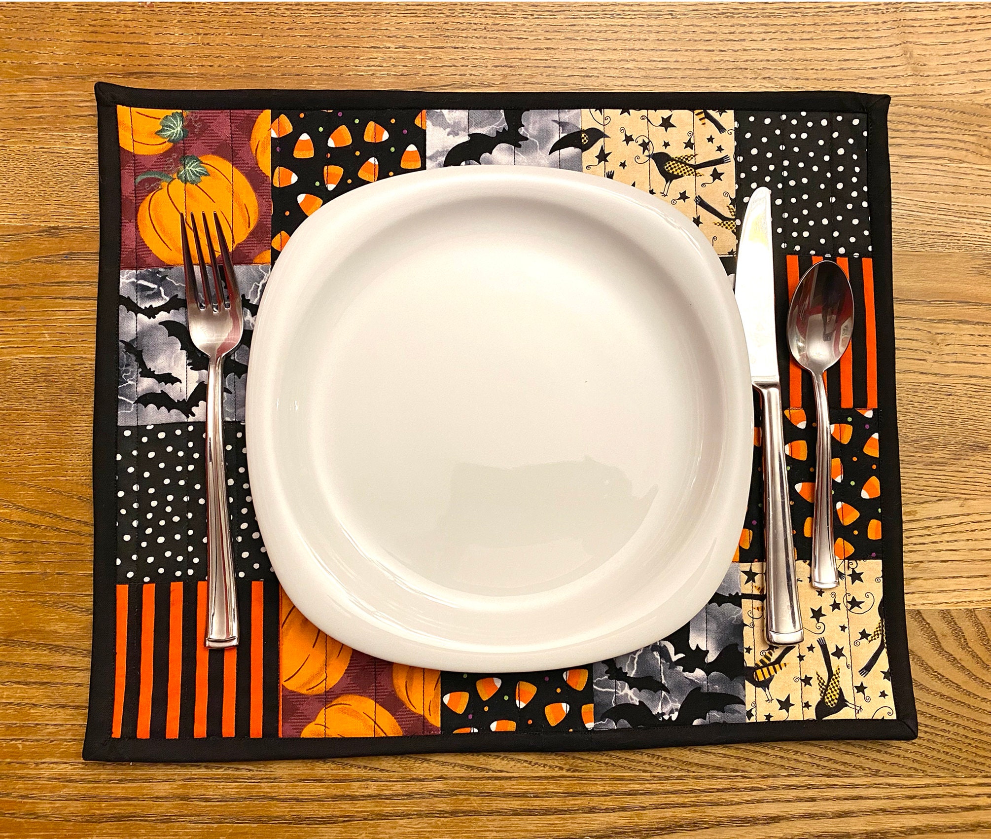 Halloween Placemats Set of 4 Halloween Quilted Placemats Etsy