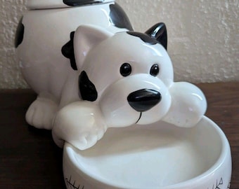 Tarro de cerámica vintage con forma de perro blanco y negro con manchas, incluye cuenco/plato/plato.
