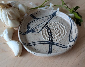 Garlic Scape design,3 Garlic Rasp