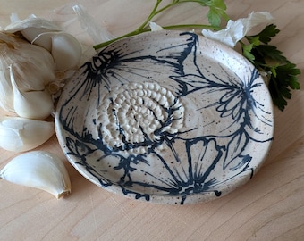 Floral Garlic Rasp