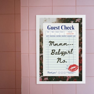 Mmmm Babygirl No Guest Check Print, Country Grunge Meme Wall Art (Descarga digital)