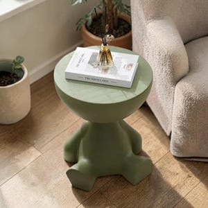 Modern Cartoon Side Table Cute Minimalist Coffee Table Small Accent Table Creative Sofa Side Table Home Decor