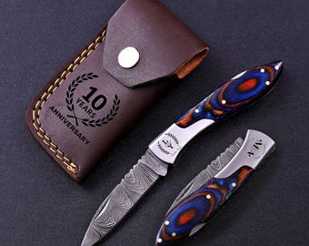 Customized Damascus Folding Blade | Custom Engraved Pocket EDC with Leather Sheath | Steal Folding Gift for Men | Hand Forged Present