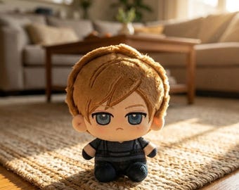 Latest 10cm Cool Funny Cosplay Resident Anime Game Evil 9 Scott Kennedy Leon Plush Toy Bag Keychain Pendant Stuffed Plushie Doll