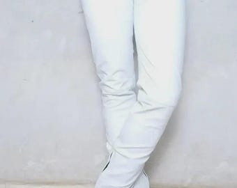 Nieuwe witte leren bikerbroek voor heren. Echt zachte lamsleren jeansbroek 34.