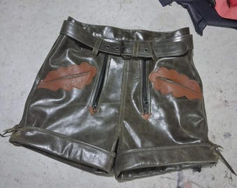 Nieuwe groene leren damesshort. Echt zachte rundleer hoge taille short 34.