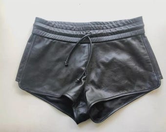 Vintage leren damesshort. Boxershort van echt zacht lamsleer 34.