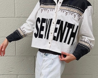 Séptima camisa abotonada con apliques