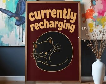 現在充電中猫ポスター｜眠っている猫のウォールアート｜面白い猫のプリント｜黒猫の装飾｜猫好きへのギフト｜居心地の良いペットのアートワーク