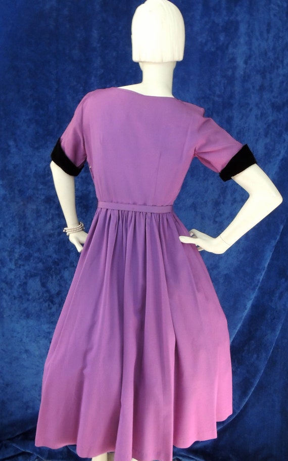 1940s full circle dress with black velvet trim/ 4… - image 3