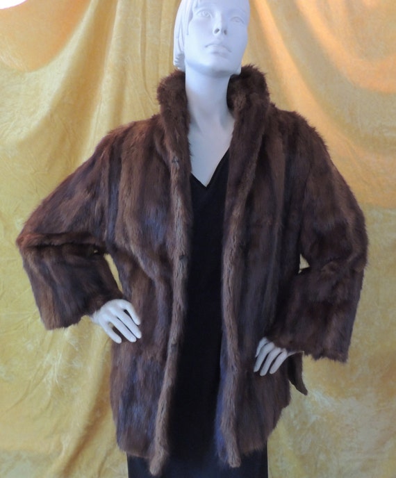 Cute Short 60s Mink Coat With Back Belt Vintage 1960s Car Cute Short 60s Mink Coat With Back Belt, Cost Of Mink Coat In 1960