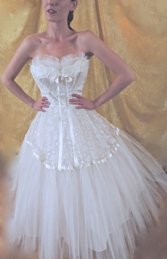 On Layaway 50s White Full Tulle Skirt Prom Dress/… - image 2