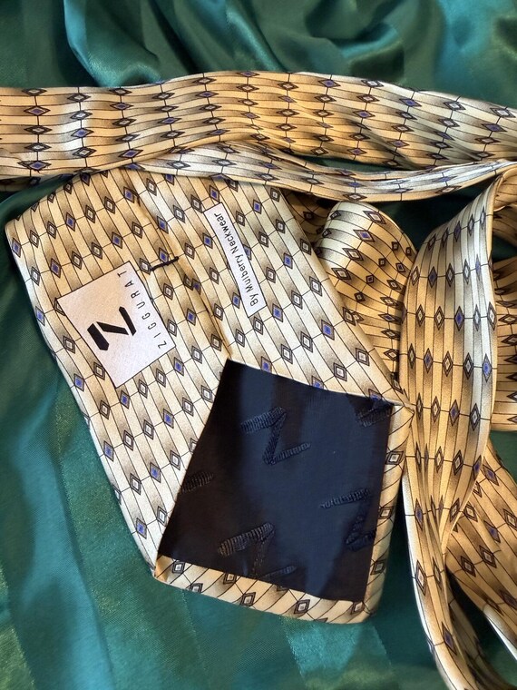 Ziggurat Men's Silk Tie Gold & Black Geometric Pattern