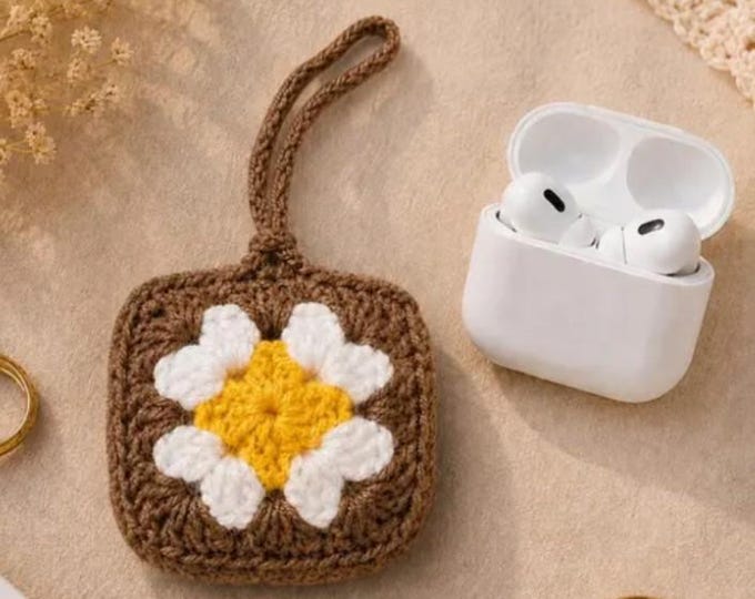 Crochet AirPods Case, Daisy Flower Earbud Holder, Handmade Hanging Pouch