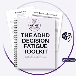 Könnte beinhalten: Ein spiralgebundenes Arbeitsbuch mit dem Titel The ADHD Decision Fatigue Toolkit mit weißem Einband, violettem Logo und schwarzem Text. Es enthält interne Seiten mit der Beschriftung Decision Tree und Daily Decision Dashboard sowie ein 114-Seiten-Abzeichen.