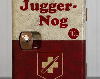 Jugger-Nog Minikylskåp | Fungerande COD Zombies-inspirerad kylare | Dekorationsrekvisita för spelrum