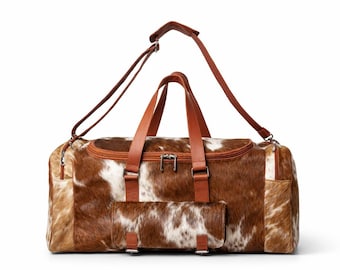 Borsa da viaggio/borsa da weekend in pelle bovina con pelo, marrone chiaro e bianca, realizzata a mano.