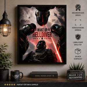 Könnte beinhalten: Gerahmtes Kunstwerk mit einer futuristischen Szene von Soldaten in schwarzer Rüstung und Helmen, mit dem Text "WAKE UP HELLDIVER". Das Kunstwerk wird auf einer Holzoberfläche mit einer Totenkopf-Tasse und einer kleinen Pflanze präsentiert.