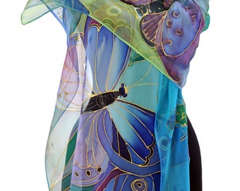 Handgeschilderde zijden sjaal: blauwe chiffon vlinder, luxe handgemaakte kunst