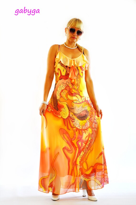 chinese dress ladies 1990s Le Chateau Black Dragon Print Maxi Dress – The Neighbourhood Vintage  Store
