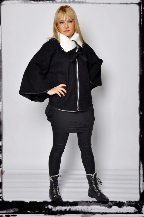 Woman Black and White Mantelet Coat Jacket With Zipper White Collar Handmade Coat Cape Wool Short Jacket Extravagant Coat Cape Jacket Etsy Canada