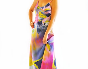 Robe peinte à la main : robe d'été florale