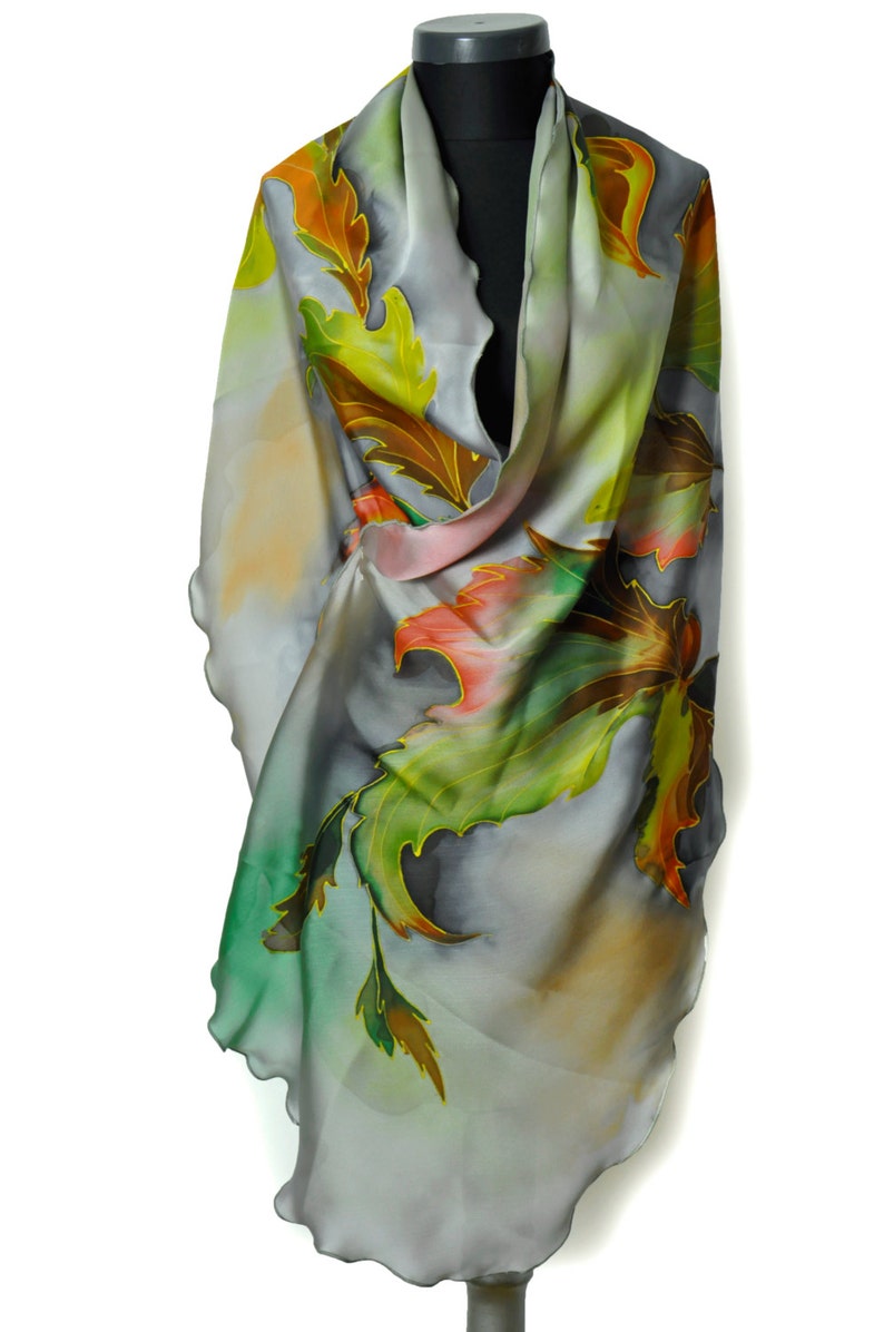 Green & Orange Leaves Patterned Fringe-Trimmed Scarf