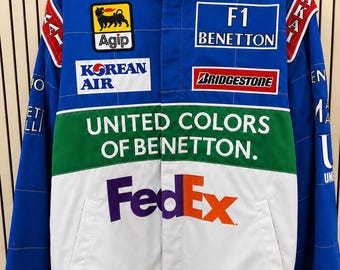 Nowa kurtka United Colors Of Benetton – inspirowana wyścigami motocyklowymi w stylu vintage, zapinana na zatrzaski, wykonana z tkaniny sztruksowej, z darmową kominiarką