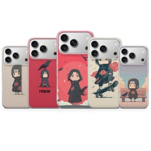 Könnte beinhalten: Fünf Handyhüllen mit Illustrationen im Anime-Stil. Die Hüllen zeigen verschiedene Charaktere in verschiedenen Posen, wobei eine rote Hülle den Namen "ITACHI" anzeigt. Die Hüllen haben ein glänzendes Finish und sind für ein Smartphone konzipiert.