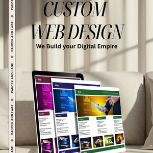 K&ouml;nnte beinhalten: Ein Laptop mit Beispielen f&uuml;r Webdesign, mit dem Text "CUSTOM WEB DESIGN" und "We Build your Digital Empire". Die Designs zeigen verschiedene Farbschemata und Layouts und pr&auml;sentieren Webentwicklungsdienste.