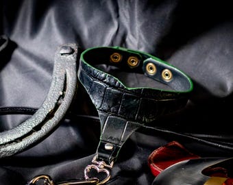 Padded BDSM submissive collar, adjustable leather bondage collar for roleplay