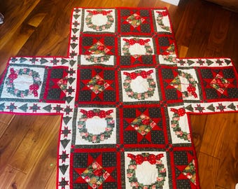 Dog SM/MD Handmade Crate Cover Side Panels Christmas Quilting Reversible, Pre-Owned Good Condition