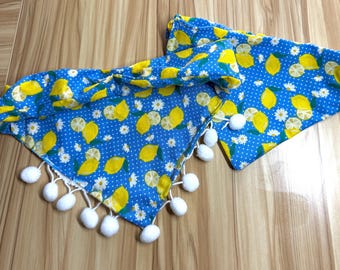 Pañuelo para mascotas hecho a mano con diseño de limón de Amalfi