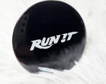 Espejo compacto con el logo de Stray Kids RUN IT