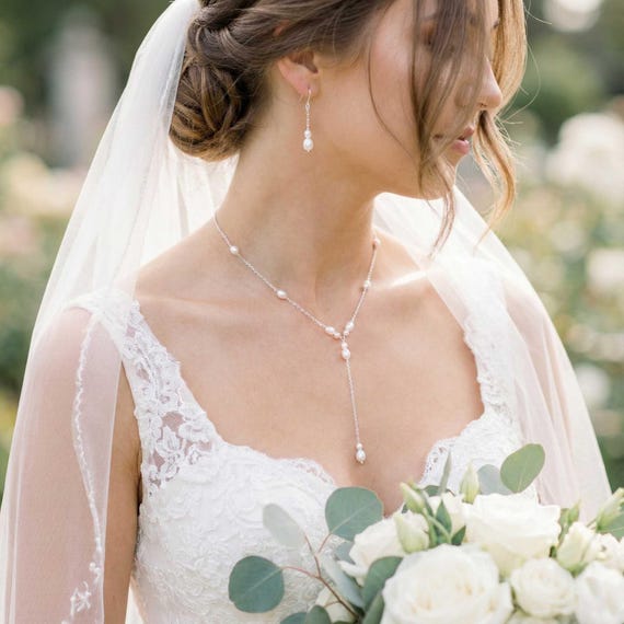Bridal Jewelry Set, Freshwater Pearl y Necklace and Pearl Drop Earrings, Sterling Silver or 14k Gold Filled, 10sg