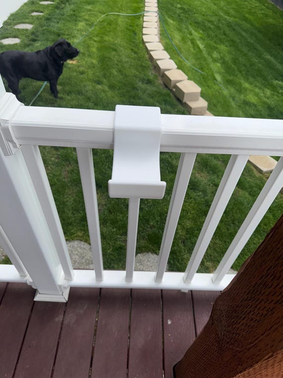 Vinyl Deck Rail Hose Holder, No Drill Installation, Outdoor Organizer, does not lock in place