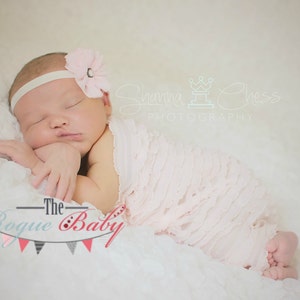 Petite Pink & White Baby Headband -  Photo Prop - Newborn Infant Baby Toddler Girls Chiffon 3/8&quot; with Antique Pearl Center