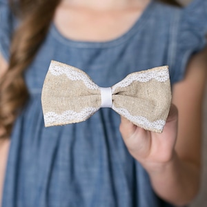 Burlap & Lace Hair Bow - Rustic Wedding - Flower Girl - Linen - White Lace - Hair Bow