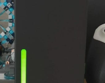 Lampa biurkowa inspirowana konsolą XBOX Series X – wystrój pokoju gracza