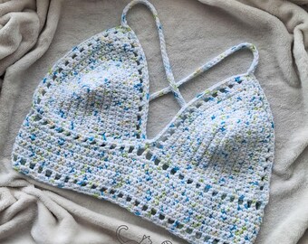 Haut court confettis lys au crochet fait main