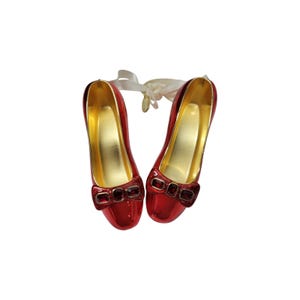 Ruby Slippers (Trollkarlen från Oz) Hallmark Keepsake julgransprydnad - QXI2986 + 80-90-tal En vintage julgransprydnad NIB Nytt i låda