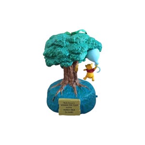 Enfeite de Natal Winnie the Pooh e a Árvore de Mel (Winnie the Pooh) Hallmark - QXD6041 + Um enfeite vintage dos anos 80/90 (novo na caixa)